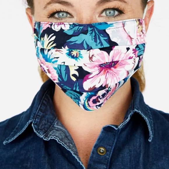 Vera Bradley Fitted pleated Face Mask various patterns Adjustable elastic NWT - Picture 2 of 15